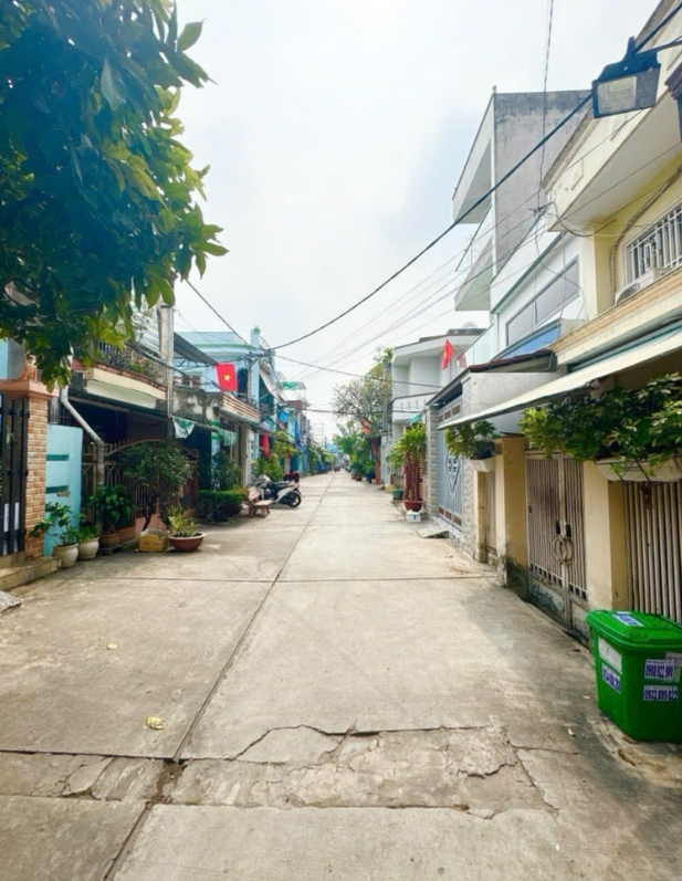 GẤP BÁN - CĂN NHÀ ĐÁP ỨNG ĐƯỢC MỌI TIÊU CHÍ TRONG GIA ĐÌNH - GIẢM NGAY 200 TRIỆU - CHỈ CÒN NHỈNH 2 TỶ !!